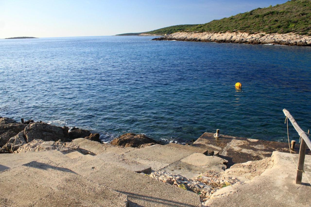 Apartments By The Sea Milna, Vis - 8913 Екстериор снимка