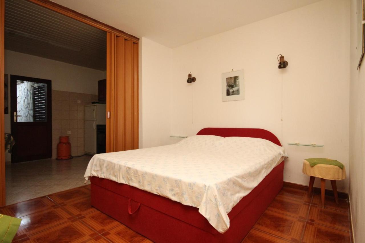 Apartments By The Sea Milna, Vis - 8913 Екстериор снимка