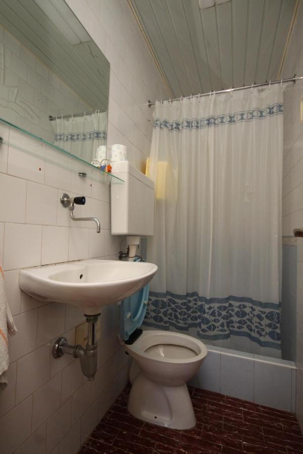 Apartments By The Sea Milna, Vis - 8913 Екстериор снимка